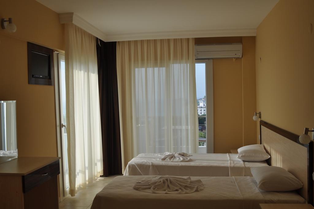 Blue Sea Hotel & Spa 쿠사다시 객실 사진
